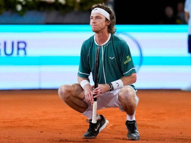 程中继续保 程中继续保